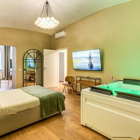 Ferienwohnung Downtown Srl - Croce Di Malta Royale La Spezia Exterior foto