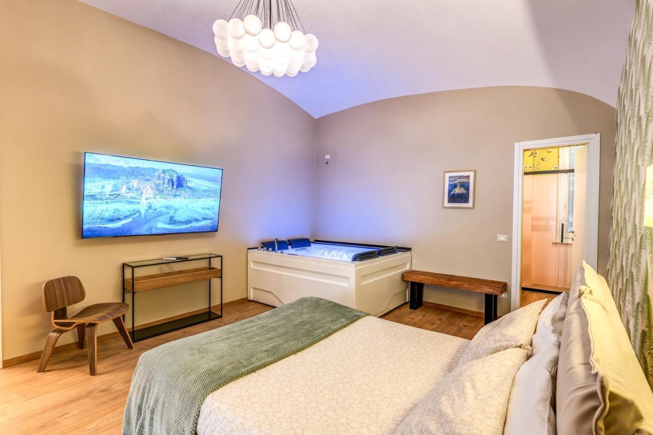 Ferienwohnung Downtown Srl - Croce Di Malta Royale La Spezia Exterior foto