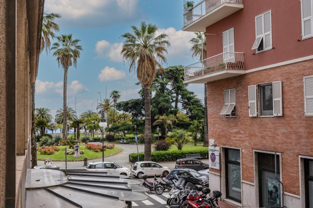 Ferienwohnung Downtown Srl - Croce Di Malta Royale La Spezia Exterior foto